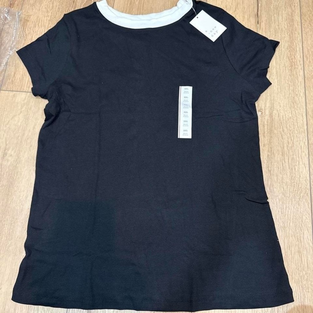 a‎ new day black tee xxl
